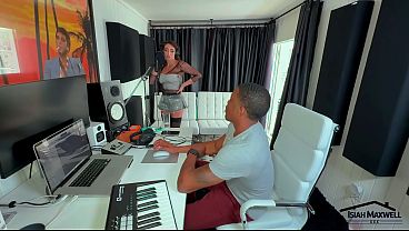 Isiah Maxwell gets Christiana Cinn a BBC Fucking   Titddy Fuck