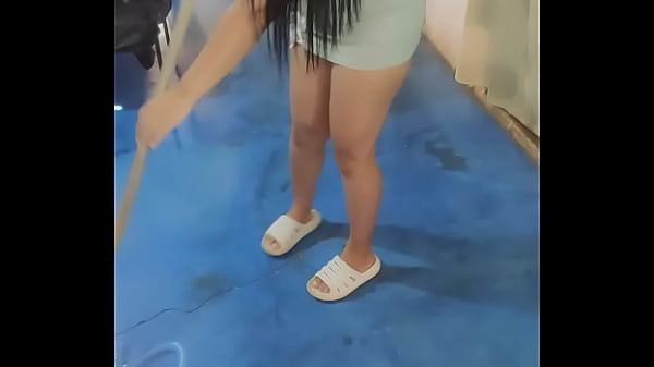 My husband’s brother’s pervert came home and convinced me to fuck, I confess that I really wanted to fuck, homemade content