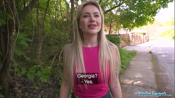 Public Agent French pussy swallows my cock