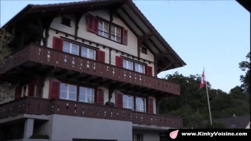 Swiss Newcomer loves her cunt to be licked