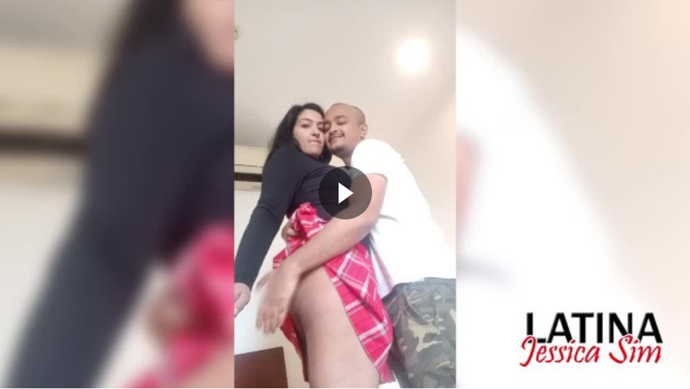 Jessica Kissing and Showing her Butt