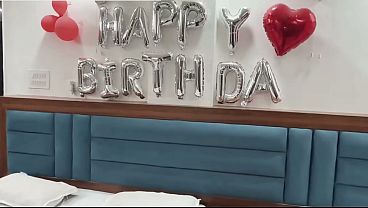 Bhabhi Ne Birthday per Dever Ko Surprise Diya or Apni Chut Di Gift Mein