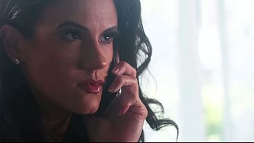 Gorgeous Brunette MILF Slut Out Screaming Squirting Orgasms Gets Breeding Creampied!