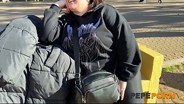 Monster tits mom fucks a young chuud with giant cock. Mae Quira on PepePorn