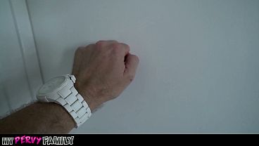 MyPervyFamily – Naughty Stepdaughter Apologizes with Her Pussy – Khloe Kapri