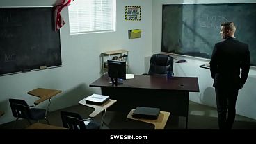 Tiny teacher Freya Parker discovers the ultimate pleasure for her puss