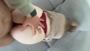 Une bonne levrette pour une bonne petite pute albanaise