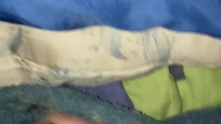 daily jerk off 04/30 – cumming in bed late at night