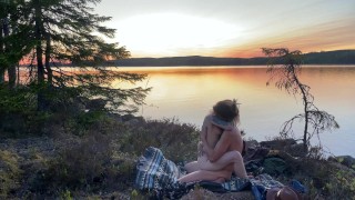 Love at a Lake in the Sunset – RosySky – 4K 30fps