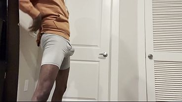 BBKay Full Ballbusting her hubby