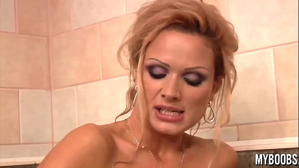 Busty MILF Sharon Masturbate and Big Clit Play