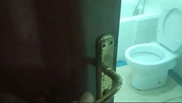 سكس عربى شرموطه مصريه نار تتناك على السرير هايجه اوى