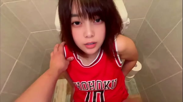 「キャプテンのおちんちん気持ちいいです…」女バスとキャプテンのSEX。