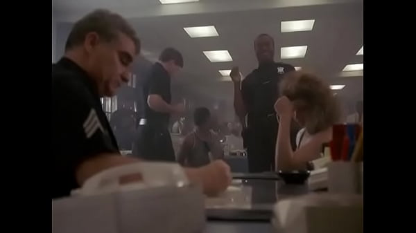 Sexy ballbuster to the cop