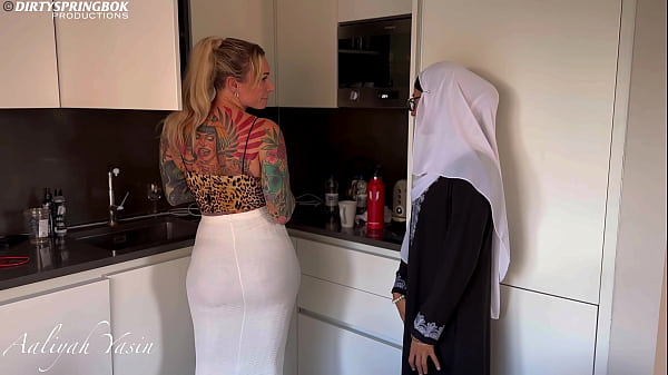 Aaliyah Yasin meets her new neighbour