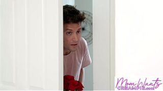 Big Tits Stepmom Alexa Payne Gets Creampie After Naughty Lingerie Dildo Temptation Valentines Fuck