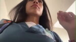 ENFERMERA REAL DÁNDOSE DEDO EN EL TRABAJO PERRA