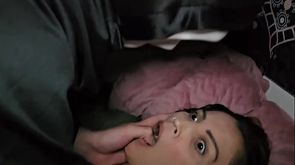ESPECIAL DE HALLOWEEN-O GRITO, Enteado complicado engana sua madrasta para sexo de Halloween ,VÍDEO COMPLETO NO SHEER E X-RED