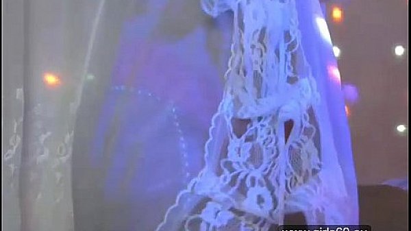 Hot Lebanese dancing – More on girls69.eu