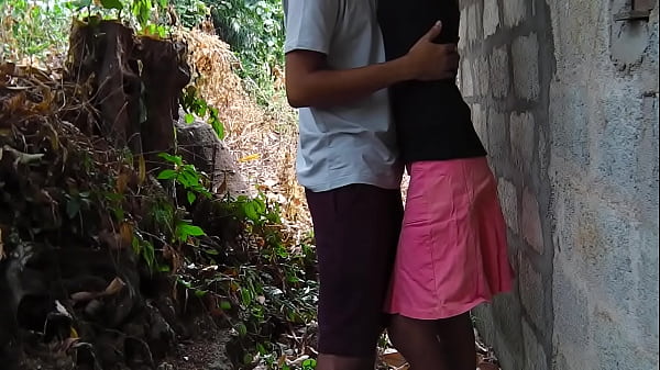 indian girlfriend had risky sex with her friend in outdoor