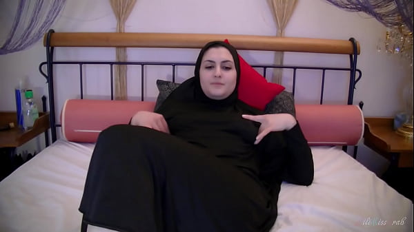 Muslim Slut Wearing Hijab JOI speaking English and Arabic – Lilimissarab