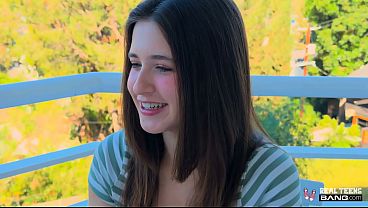 Real Teens HD: Alana Rose’s Exhibitionist Outdoor Anal Adventure
