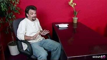 Tiny female Midget Girl Daysha with saggy Tits fuck big dick Guy at Porn Casting