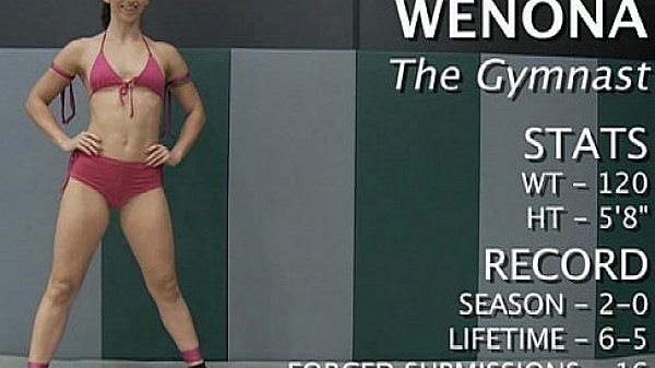 Blonde’s bikini ripped off during a catfight