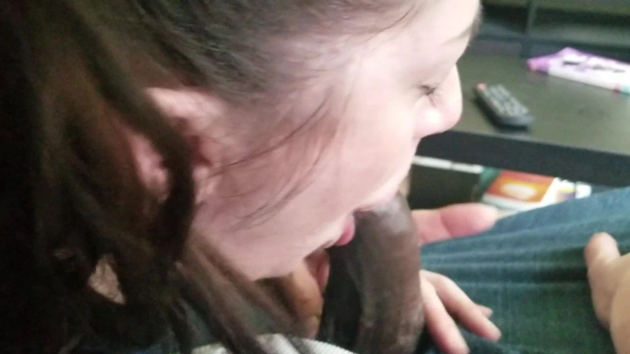 Daddy’s little princess gets her mouth used on couch