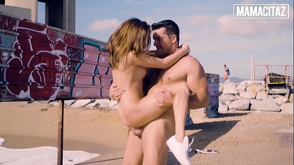 MAMACITAZ – HOT OUTDOOR SEX AT THE BEACH – Beach Sex Compilation